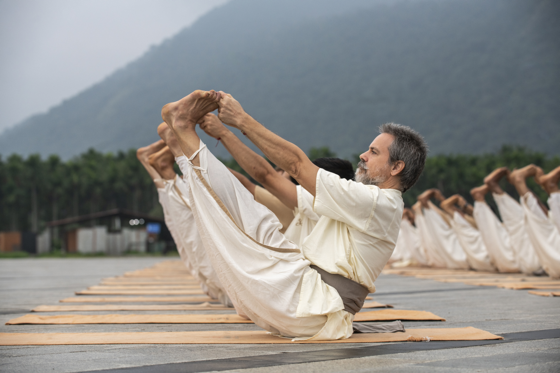 Which Isha Hatha Yoga Practice to Start With? - YouTube